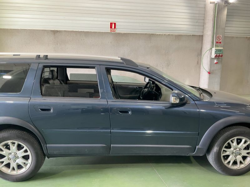 Volvo XC70 2.4 D5 Momentum AWD 2006 – снимка 10