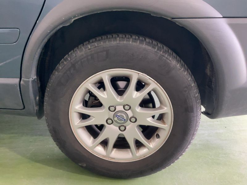 Volvo XC70 2.4 D5 Momentum AWD 2006 – снимка 5