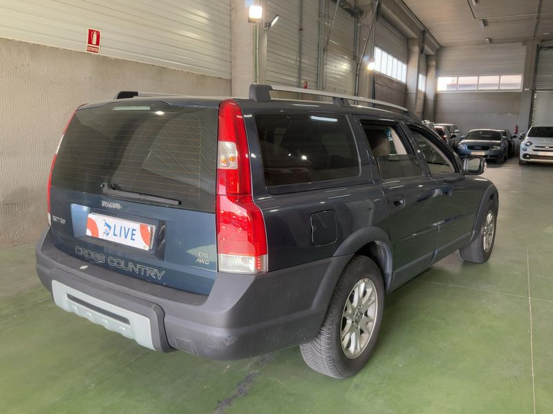Volvo XC70 2.4 D5 Momentum AWD 2006 – снимка 8
