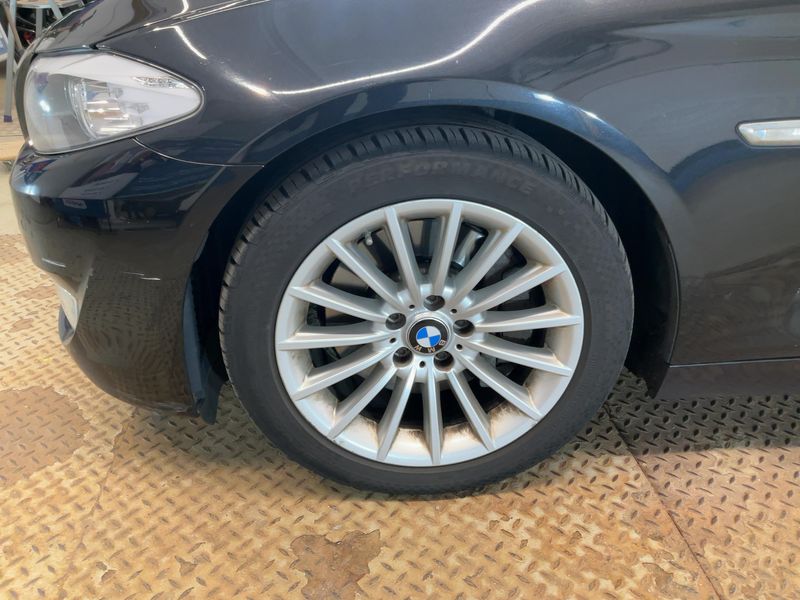 BMW 5er 530d 2011 – снимка 17