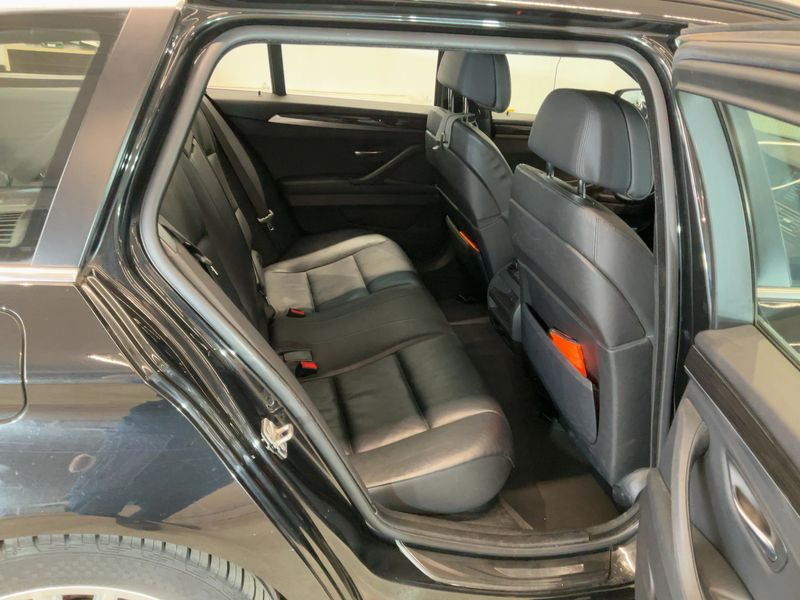 BMW 5er 530d 2011 – снимка 14