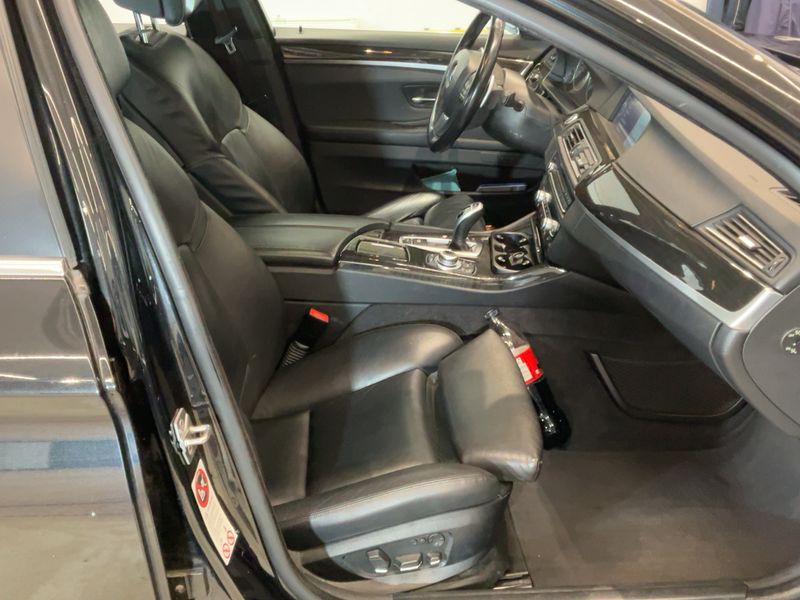 BMW 5er 530d 2011 – снимка 11