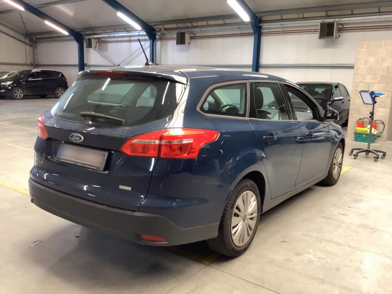 Ford Focus 1.0 EcoBoost Trend 2017 – снимка 8