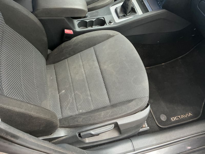 Skoda Octavia 2.0 TDI Ambition 2013 – снимка 26