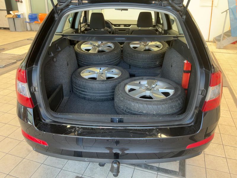 Skoda Octavia 2.0 TDI Ambition 2013 – снимка 16