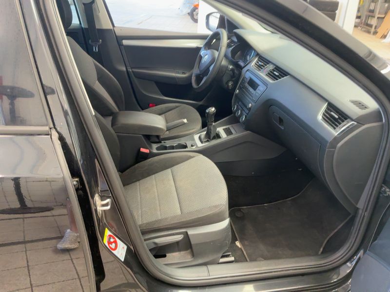 Skoda Octavia 2.0 TDI Ambition 2013 – снимка 17