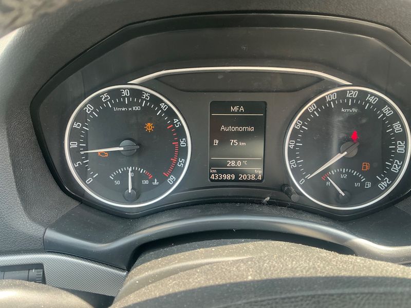 Skoda Octavia 1.6 TDI Elegance 2009 – снимка 4