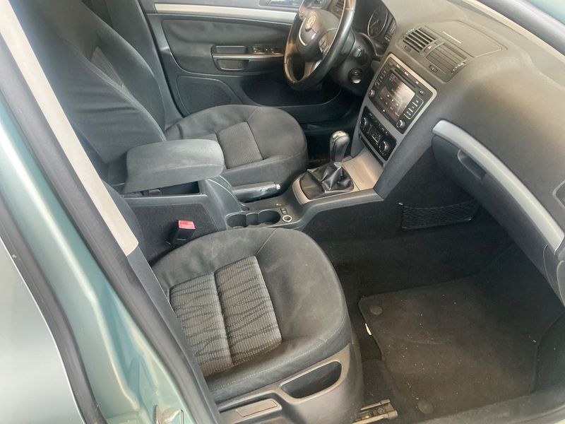Skoda Octavia 1.6 TDI Elegance 2009 – снимка 3