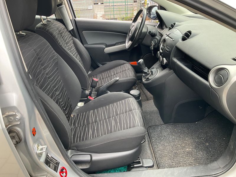 Mazda 2 1.3 Impression 2009 – снимка 3