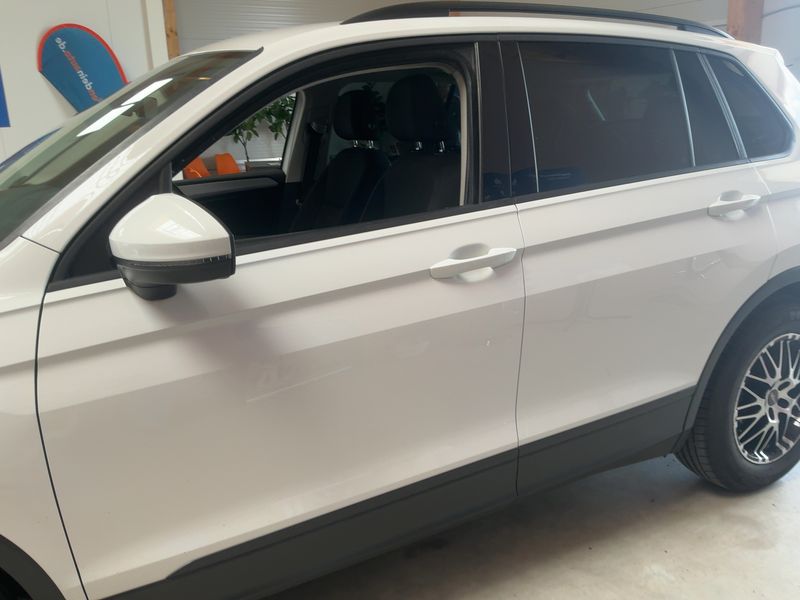 Volkswagen Tiguan 2.0 TDI Trendline BlueMotion Tech 2017 – снимка 4