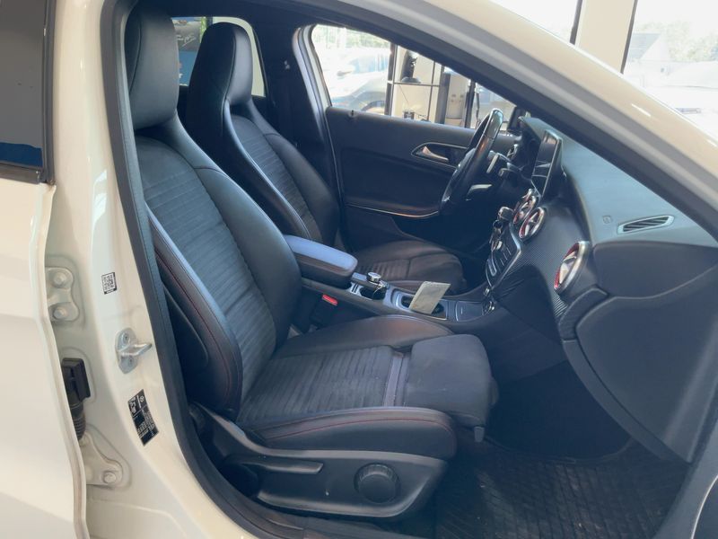 Mercedes-Benz A-Klasse A 200 CDI 4Matic AMG Sport 2016 – снимка 16