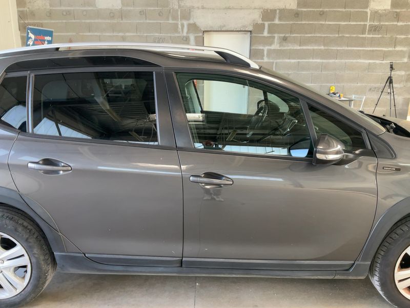 Peugeot 2008 1.2 PureTech Signature 2019 – снимка 10