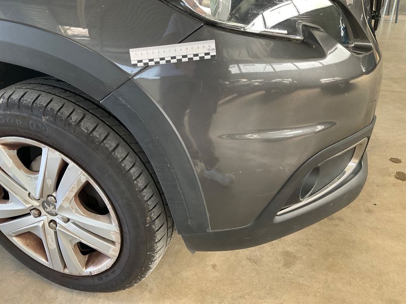 Peugeot 2008 1.2 PureTech Signature 2019 – снимка 38