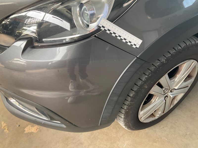 Peugeot 2008 1.2 PureTech Signature 2019 – снимка 42