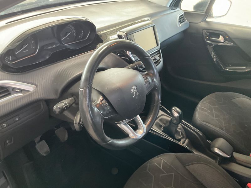 Peugeot 2008 1.2 PureTech Signature 2019 – снимка 25
