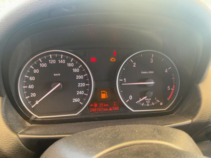 BMW 1er 120d 2010 – снимка 18