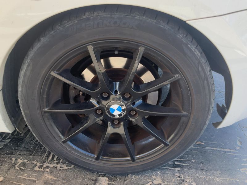 BMW 1er 120d 2010 – снимка 5