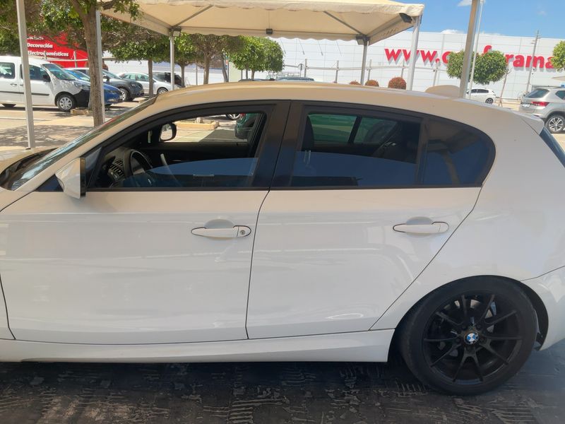 BMW 1er 120d 2010 – снимка 4