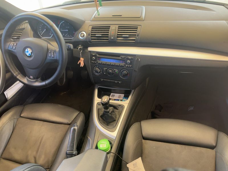 BMW 1er 120d 2010 – снимка 17