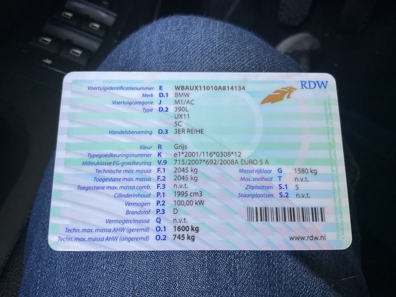 BMW 3er 318d 2010 – снимка 5