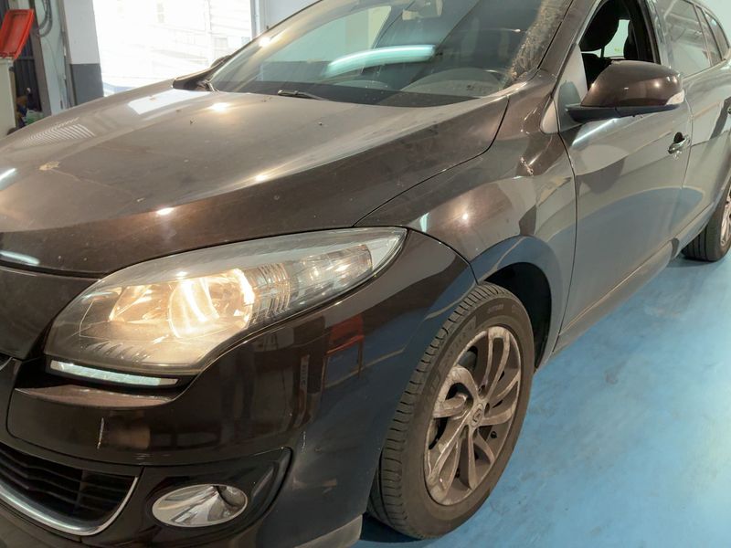 Renault Megane 1.5 dCi Dynamique 2013 – снимка 2