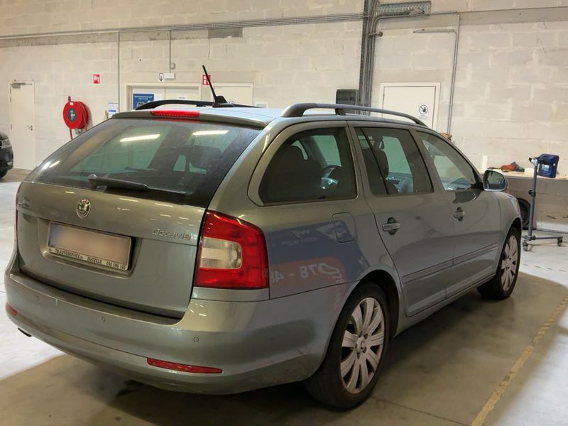Skoda Octavia 1.6 TDI Ambition 2013 – снимка 8