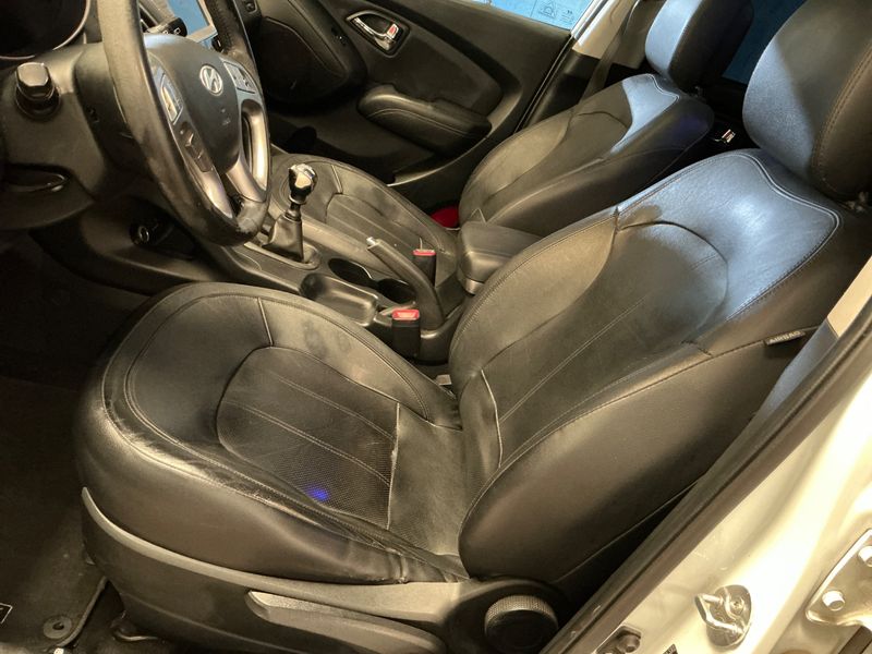 Hyundai ix35 1.7 CRDi Comfort 2WD 2010 – снимка 27
