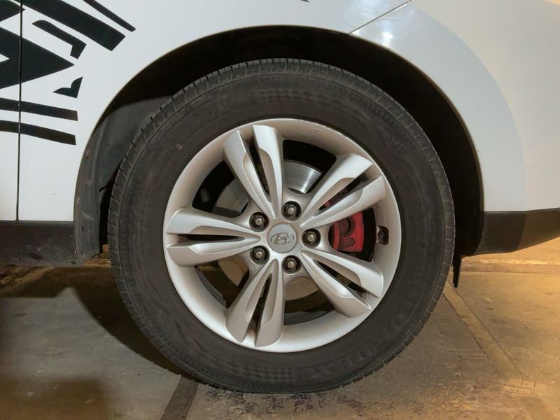 Hyundai ix35 1.7 CRDi Comfort 2WD 2010 – снимка 11