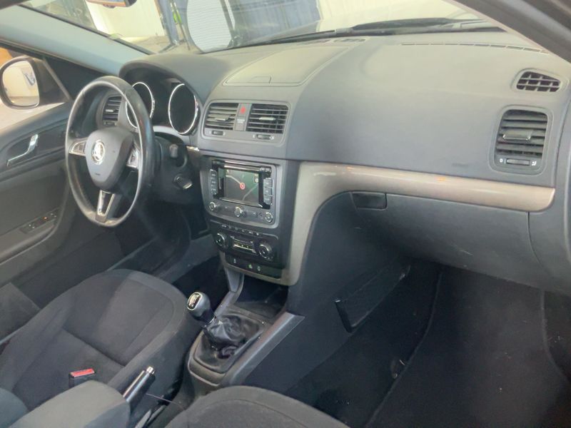 Skoda Yeti 2.0 TDI Elegance 4x4 2014 – снимка 17