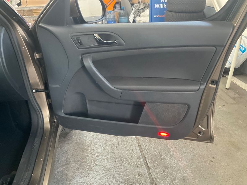 Skoda Yeti 2.0 TDI Elegance 4x4 2014 – снимка 30