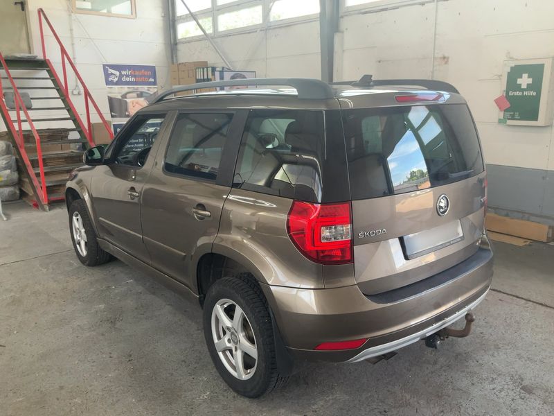 Skoda Yeti 2.0 TDI Elegance 4x4 2014 – снимка 6