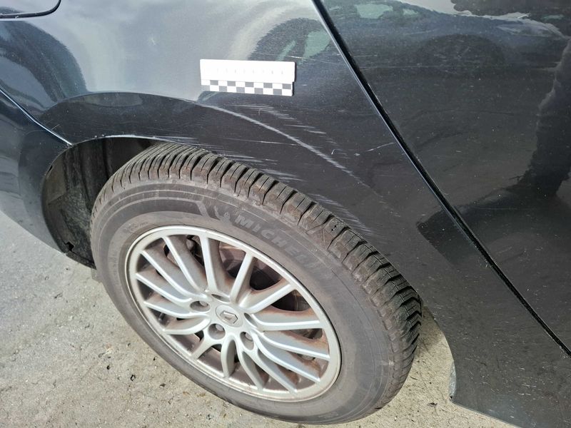 Renault Laguna 1.5 dCi Black Edition 2011 – снимка 25