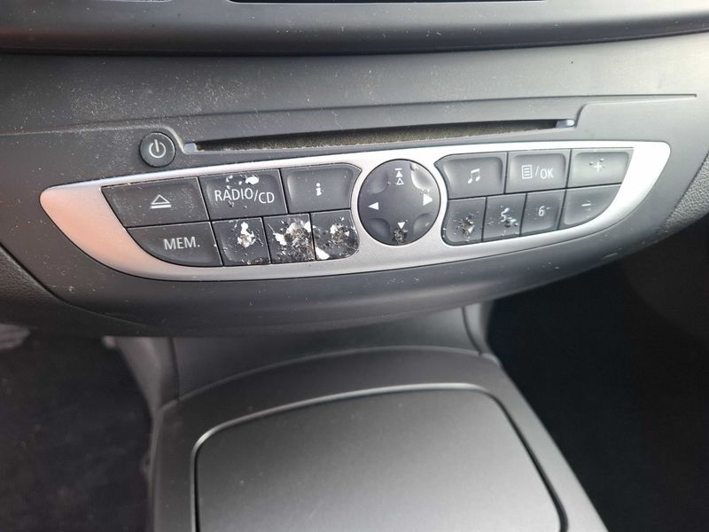 Renault Laguna 1.5 dCi Black Edition 2011 – снимка 47