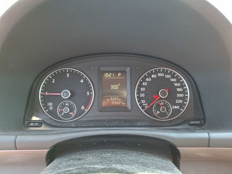 Volkswagen Touran 2.0 TDI CrossTouran 2013 – снимка 12