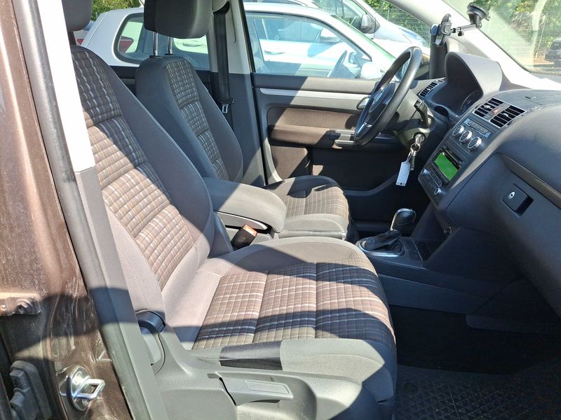 Volkswagen Touran 2.0 TDI CrossTouran 2013 – снимка 10