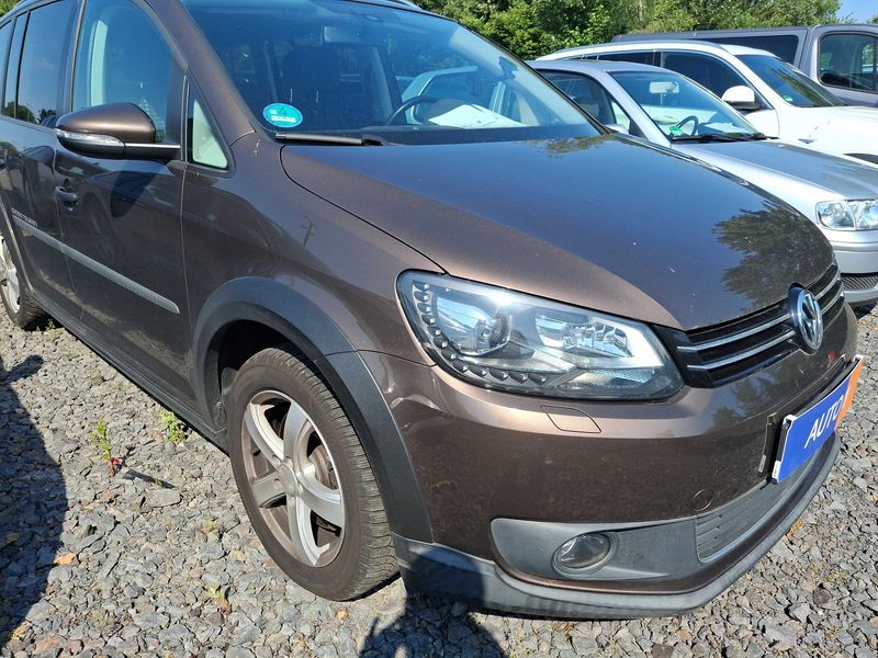 Volkswagen Touran 2.0 TDI CrossTouran 2013 – снимка 6