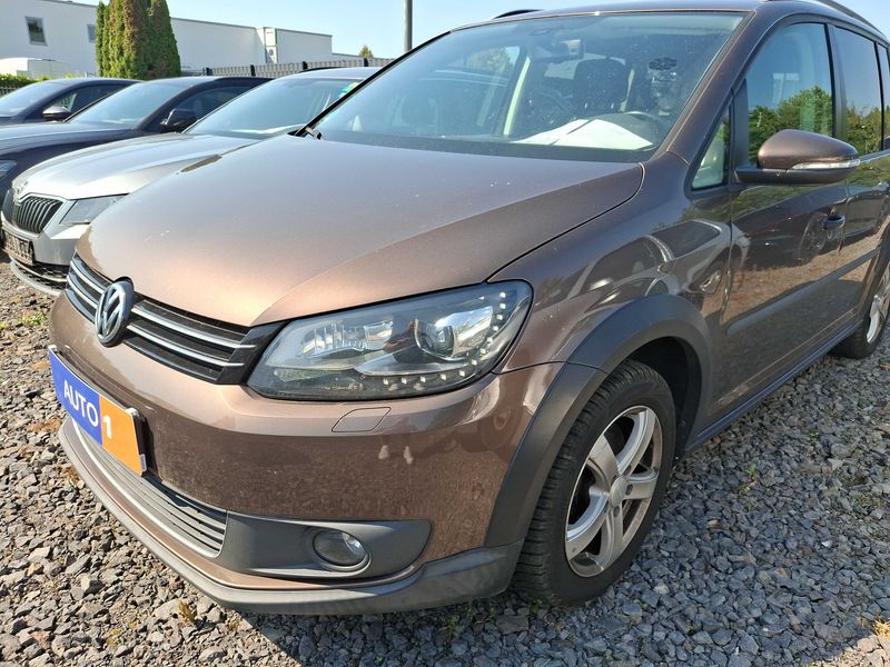 Volkswagen Touran 2.0 TDI CrossTouran 2013 – снимка 2