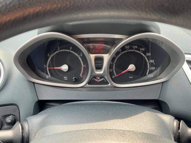 Ford Fiesta 1.25 Titanium 2009 – снимка 4