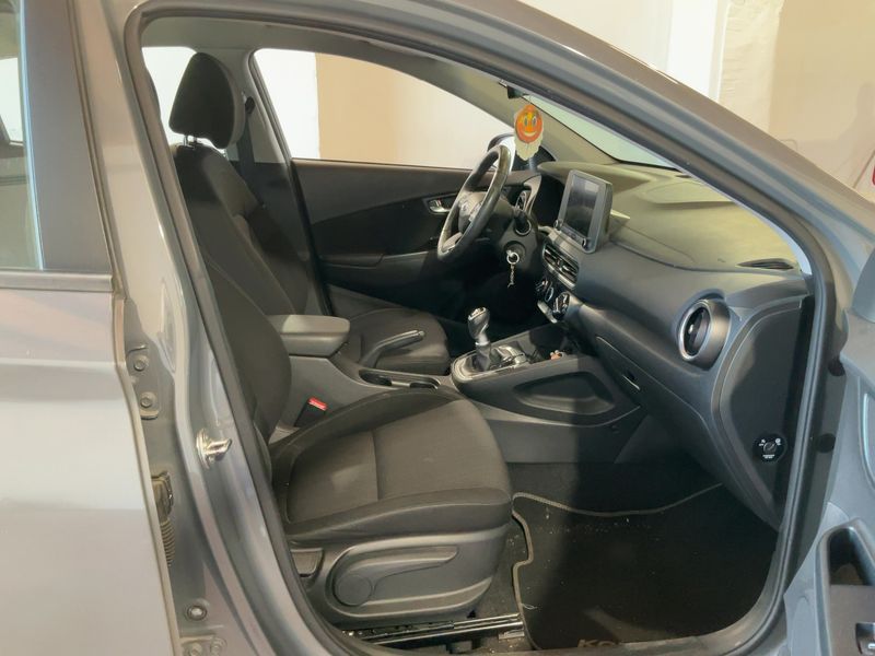 Hyundai Kona 1.0 T-GDI Mild-Hybrid XTech 2WD 2021 – снимка 16