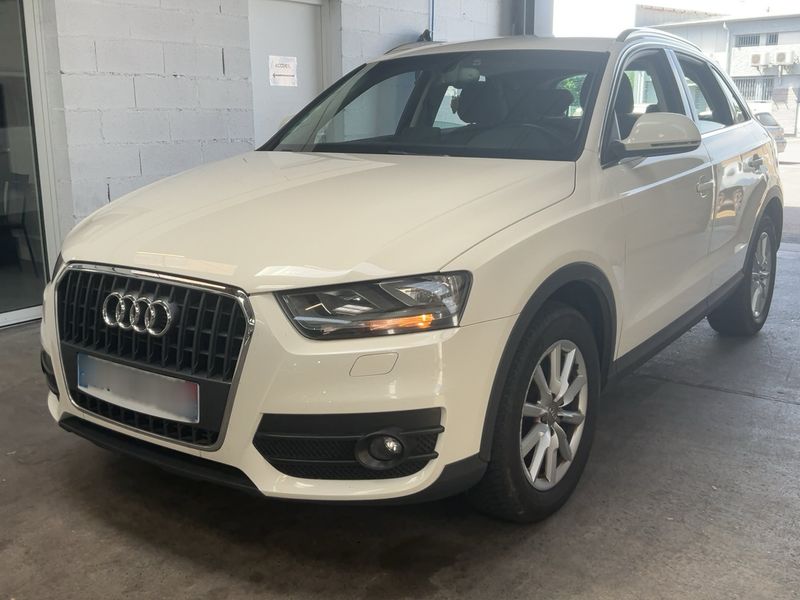 Audi Q3 2.0 TDI Ambiente 2012 – снимка 1