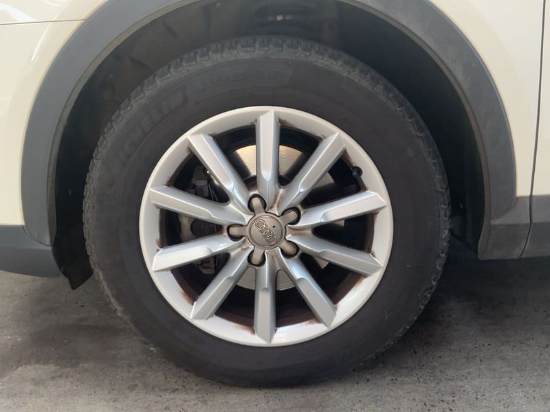 Audi Q3 2.0 TDI Ambiente 2012 – снимка 3