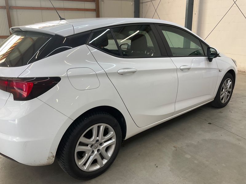 Opel Astra 1.0 Turbo Selection Start/Stop 2015 – снимка 8