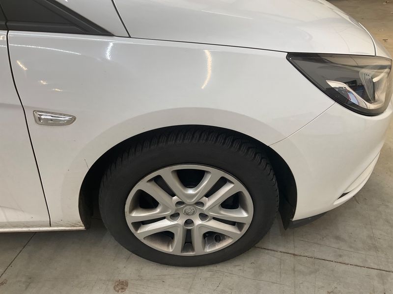 Opel Astra 1.0 Turbo Selection Start/Stop 2015 – снимка 11
