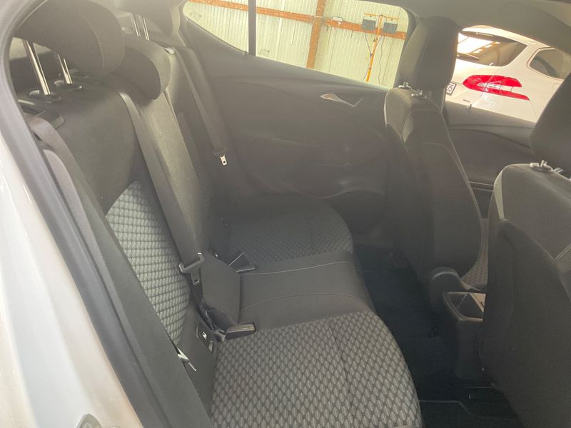 Opel Astra 1.0 Turbo Selection Start/Stop 2015 – снимка 19