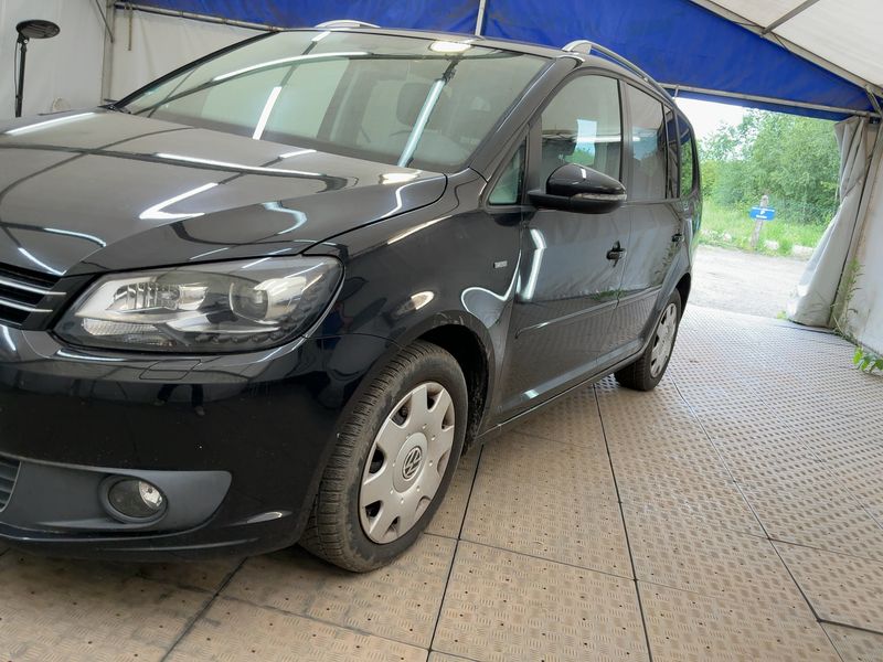 Volkswagen Touran 1.4 TSI Match 2012 – снимка 2
