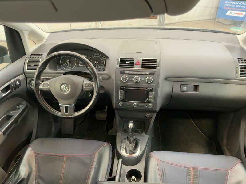 Volkswagen Touran 1.4 TSI Match 2012 – снимка 17