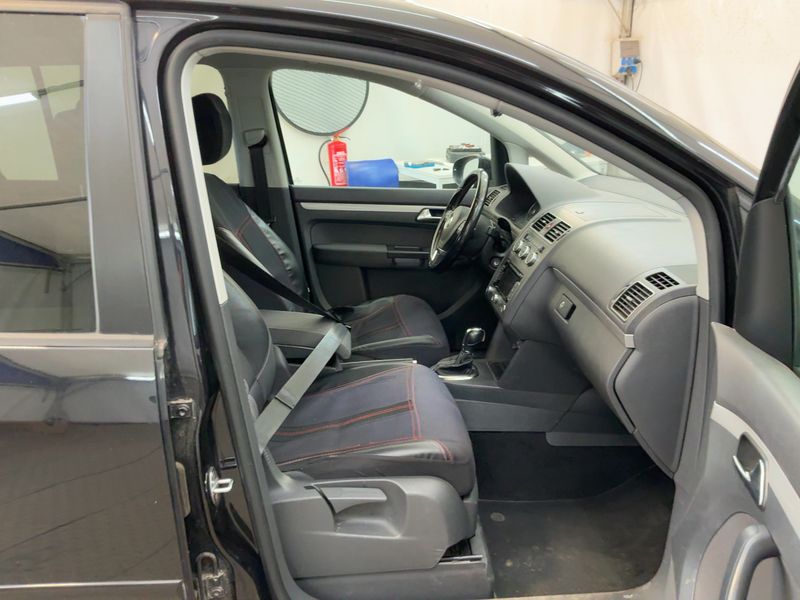 Volkswagen Touran 1.4 TSI Match 2012 – снимка 16