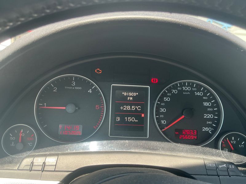 Audi A4 2.0 TDI 2006 – снимка 4
