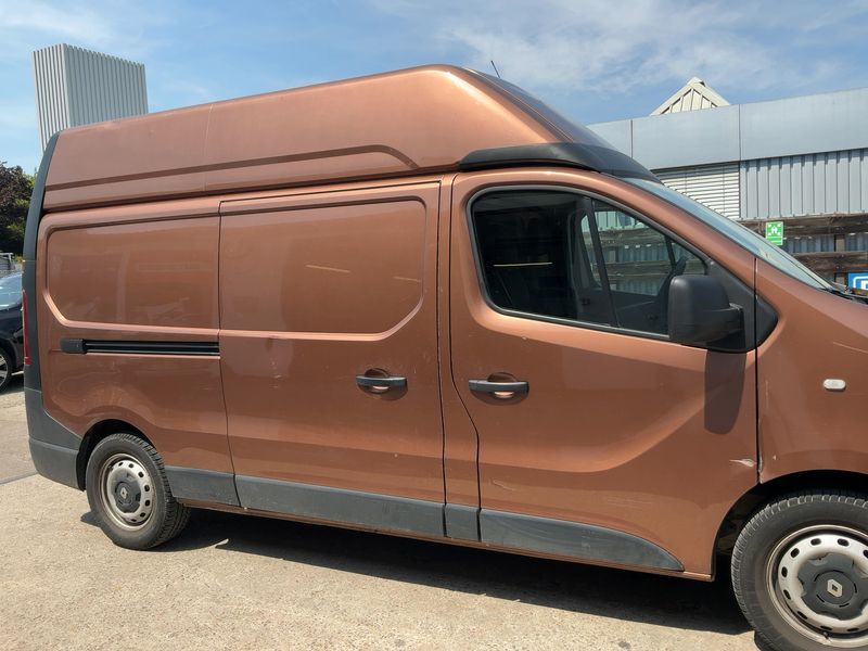Renault Trafic 1.6 dCi Energy L2H2 2,9t Komfort 2016 – снимка 10