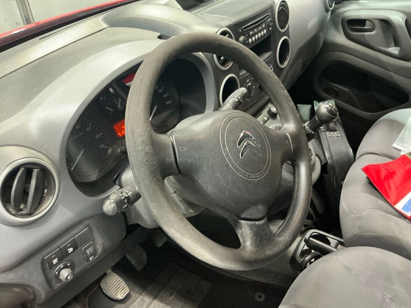 Citroen Berlingo 1.6 HDi Niveau B L2 2012 – снимка 35
